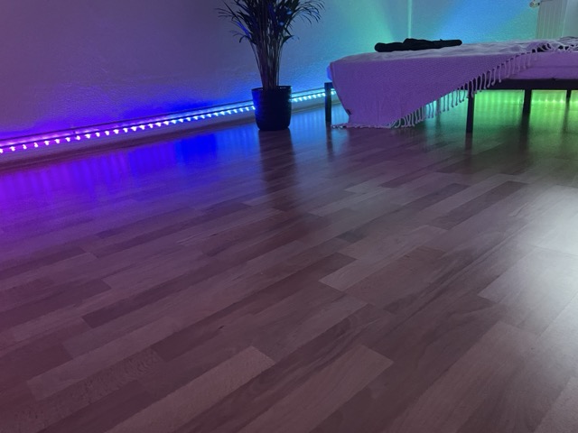 RGB Lichterkette im Schlafzimmer