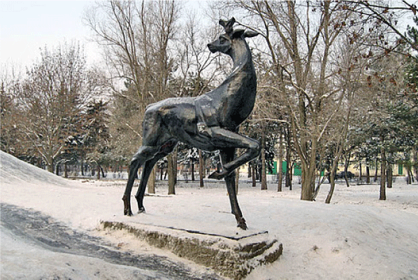 Hirsch-Statue in Asow