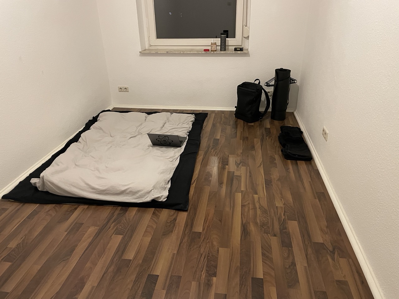 Mein extrem minimalistisches Zimmer